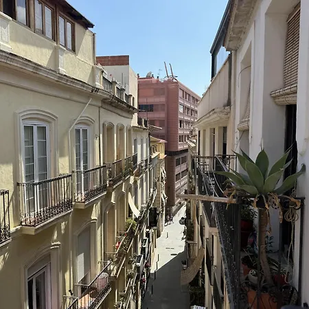 Modern Charm In Barrio * Alicante